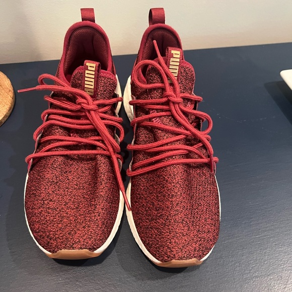 Puma NEW Nrgy Neko Knit sneakers size 9 maroon color - Picture 4 of 10